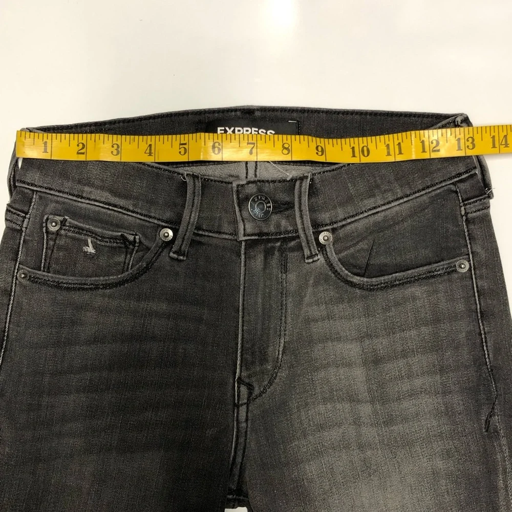 Express Women’s  leggings Jeans with Ripped Knee size 0R